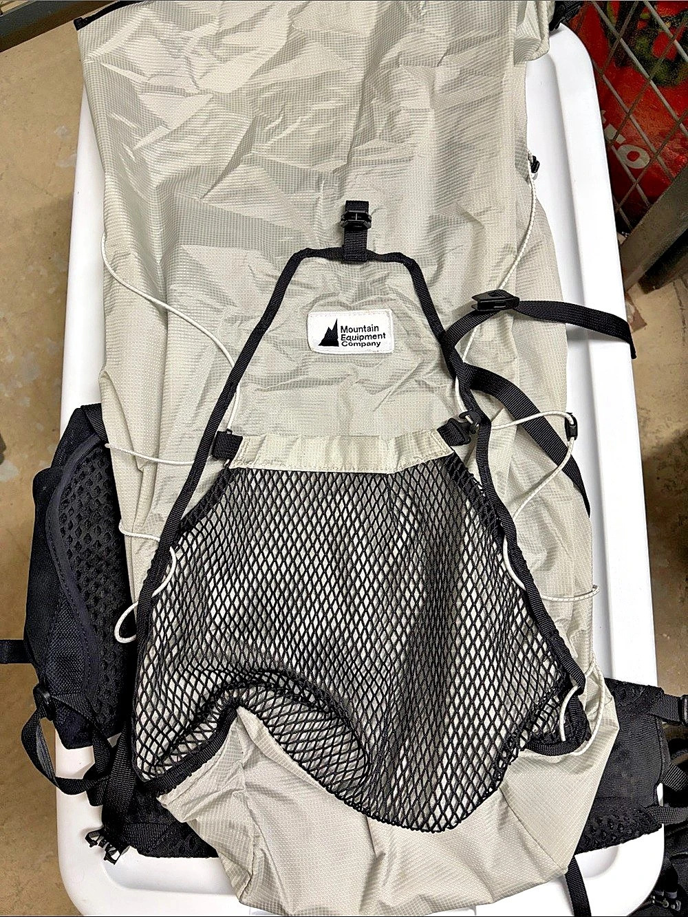 Mountain Hardwear Hiking Backpack Black & Gray